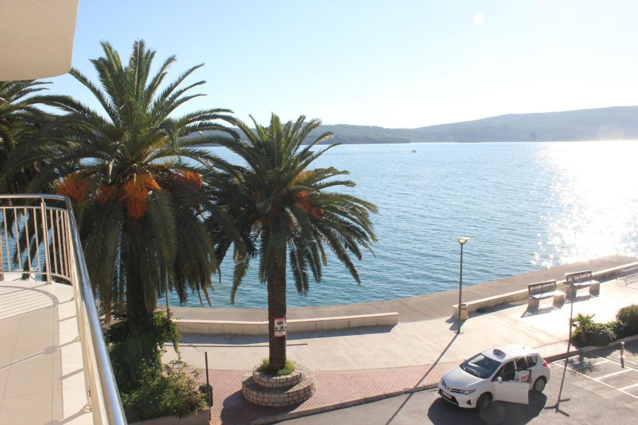 Chic Apartment In The City Center By The Sea Teodo Esterno foto